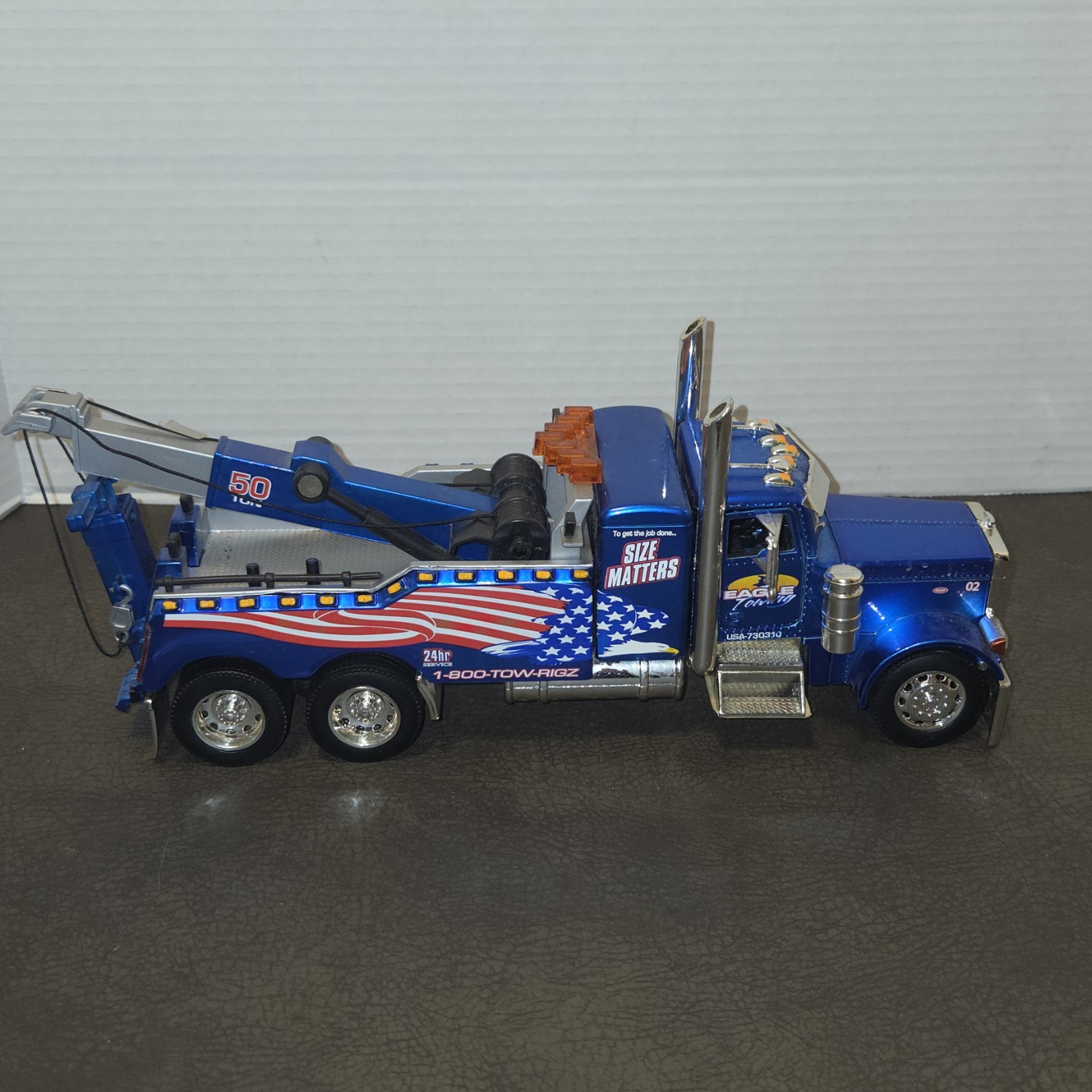 JADA TOYS ROAD RIGZ PETERBILT MODEL 379 WRECKER 1:32 Blue
