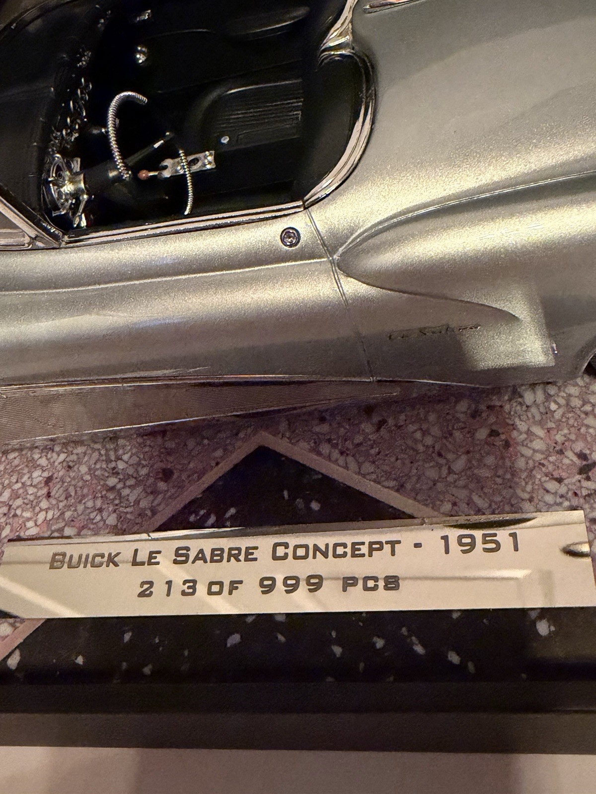 1/18 1951 Buick Le Sabre Concept Car 213 / 999 pcs. Minichamps New