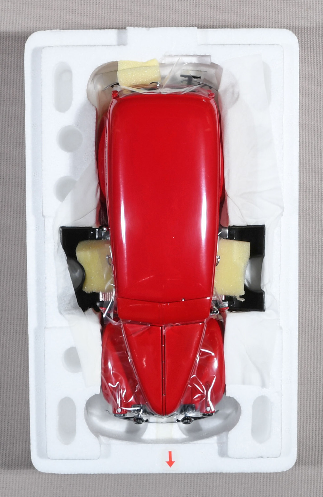 Danbury Mint Diecast 1940’s Campbells Soup Delivery Truck 1:24 Scale With Cases