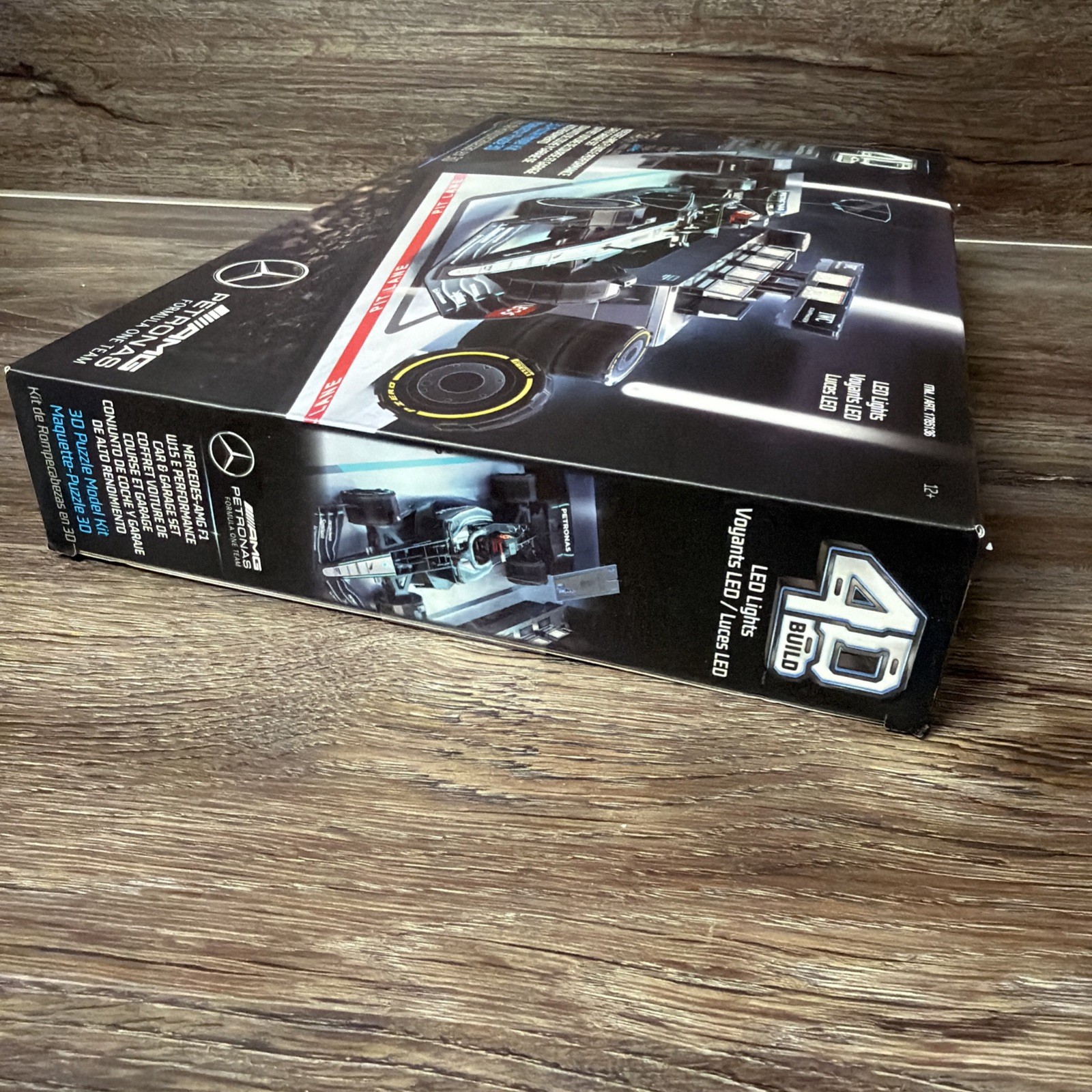 4D Build Mercedes AMG Petronas F1 W15 Garage Set 244pc LED Lights New Sealed