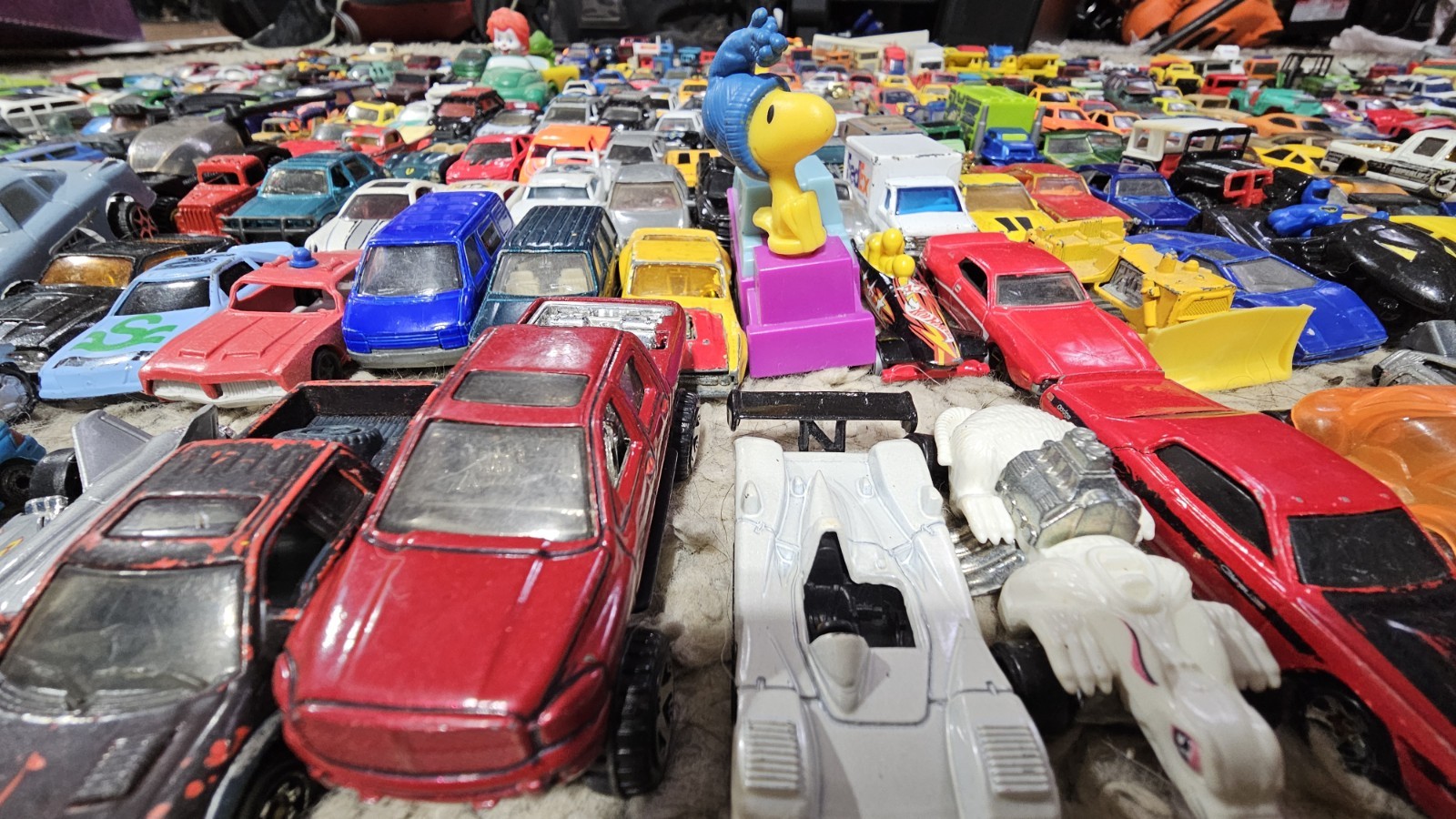 100 Hot Wheels Matchbox Tomica Cars Bulk Lot- Random Mixed Mystery Diecast Used