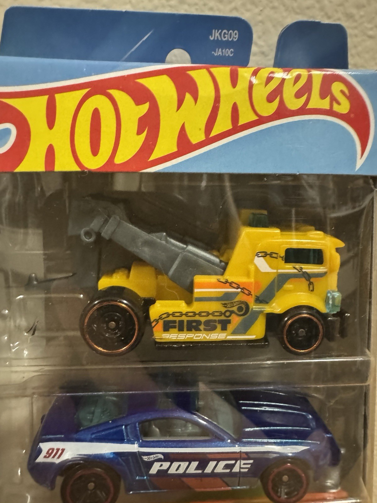 Hot Wheels 5 Pack Priority Patrol Police Fire Rescue Emergency Vehicles New