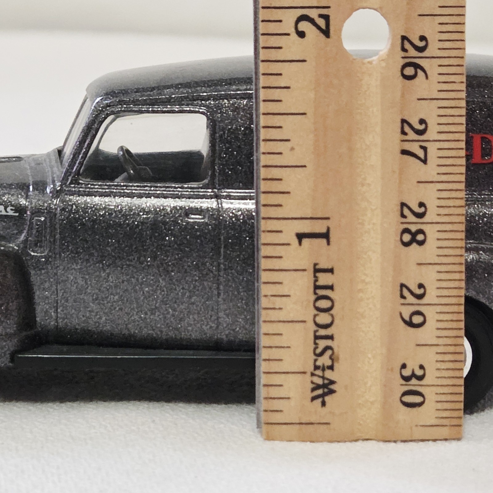 ERTL 1951 GMC Panel Truck “Silver Bird Transit” 1:43