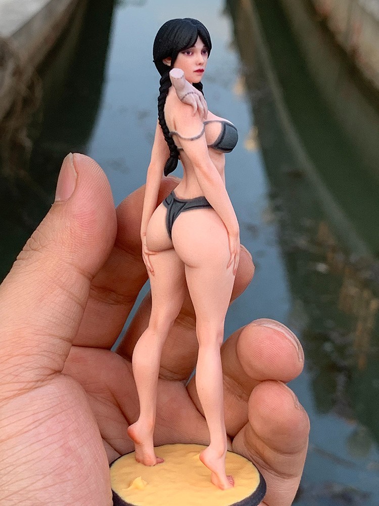 1/18 Miniatures Braided Hair Bikini Beauty Girl Scene Props Figures For Cars