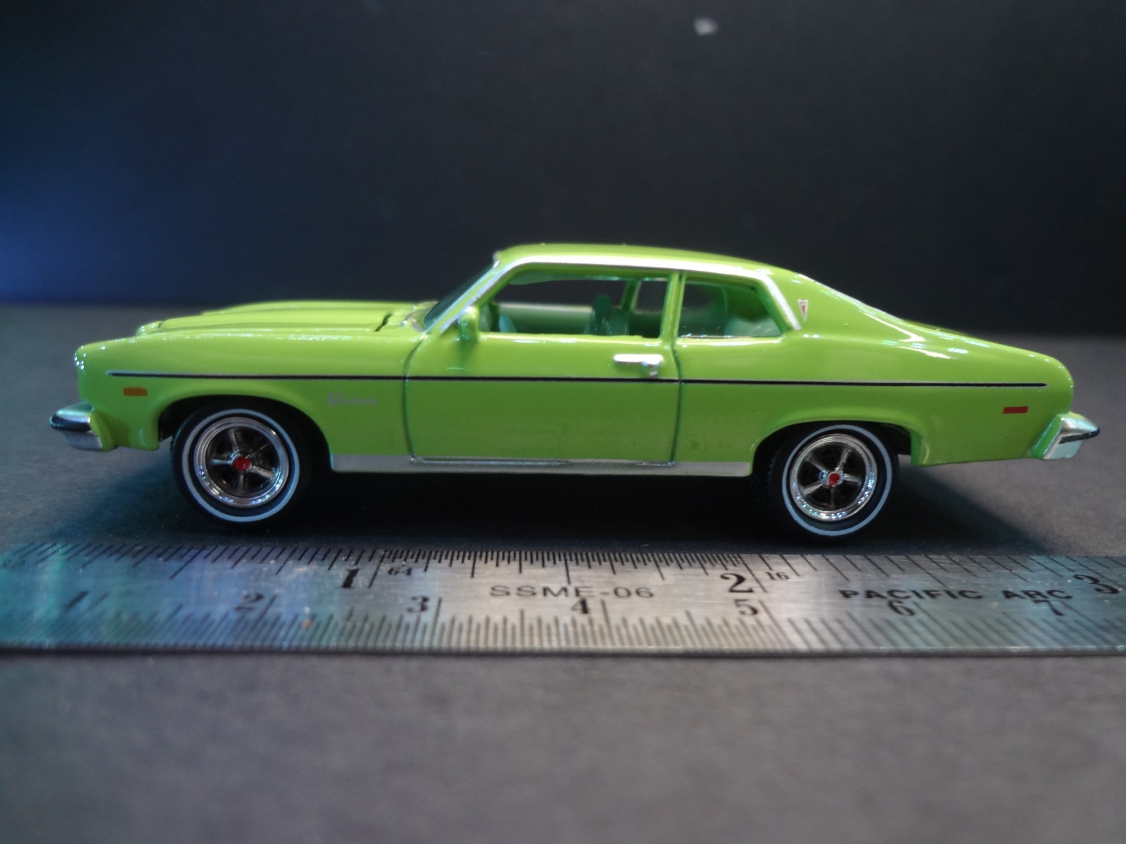 Johnny Lightning 1974 Pontiac Ventura green & bronze bundle – Loose 1:64