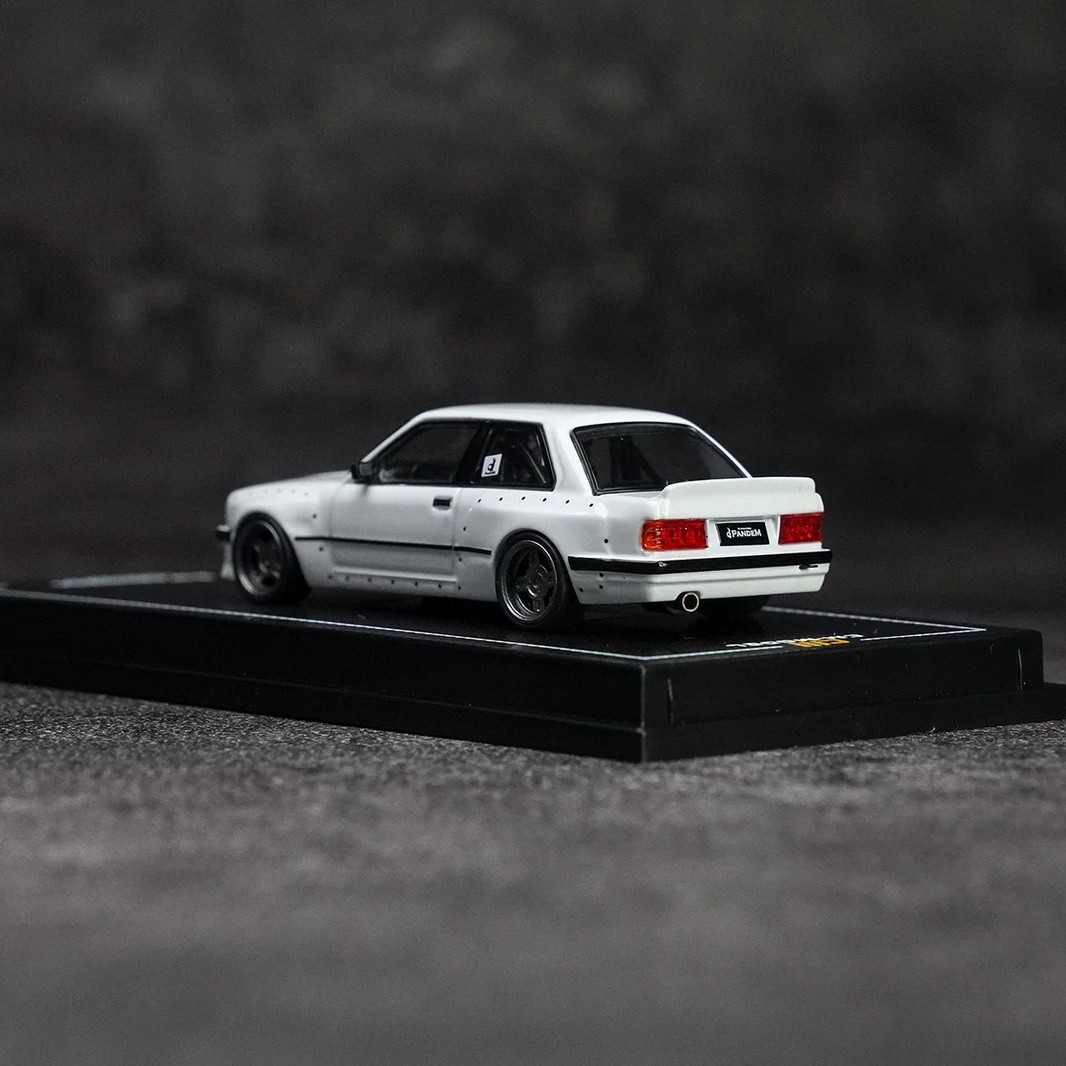 CM 1/64 Scale BMW M3 E30 White Diecast Car Model Collection Toy Gift NIB