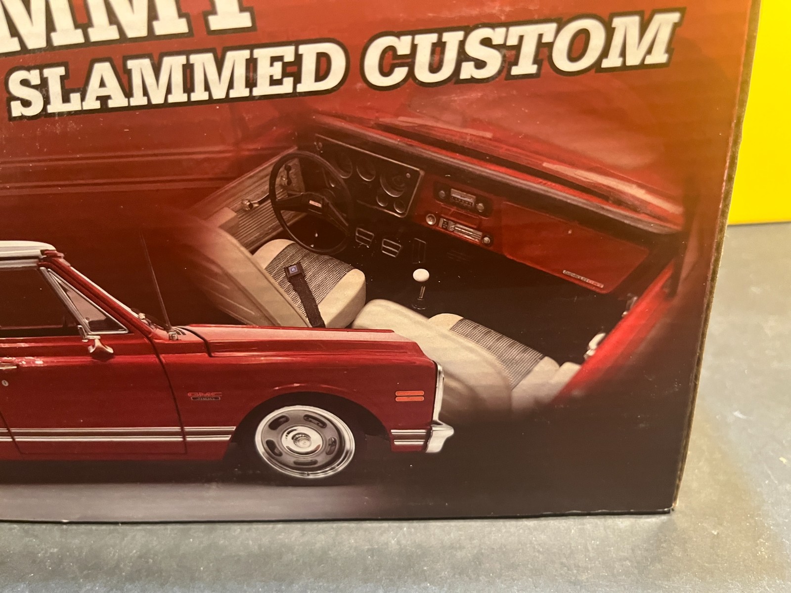 1/18 ACME 1970 GMC JIMMY LOWERD TWD RED WITH WHITE REMOVABLE TOP 1 OF JUST 402