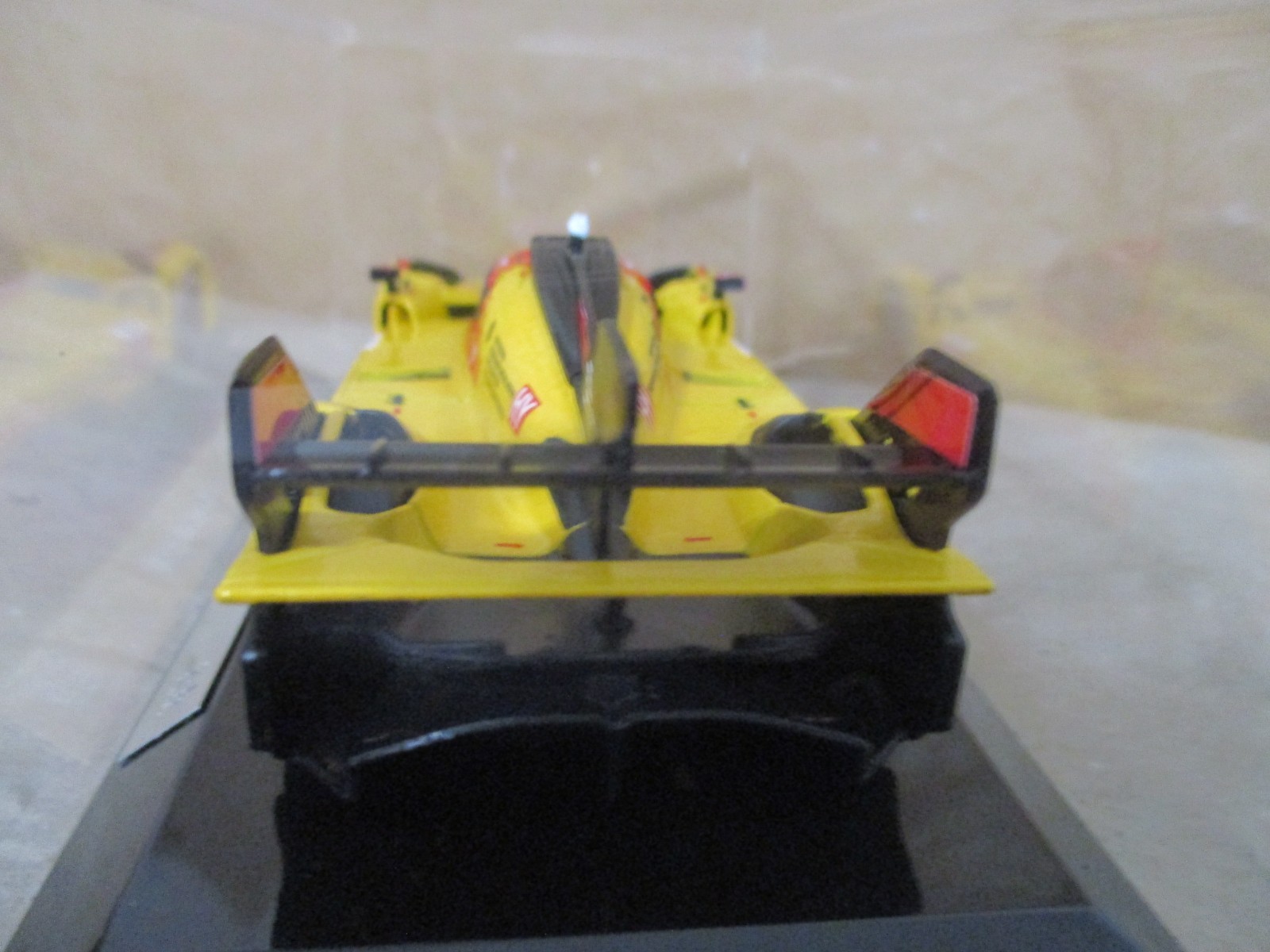 Bburago 24hr Le Mans #83 Ferrari AF Corse 499P in Red 1:43 diecast w/case