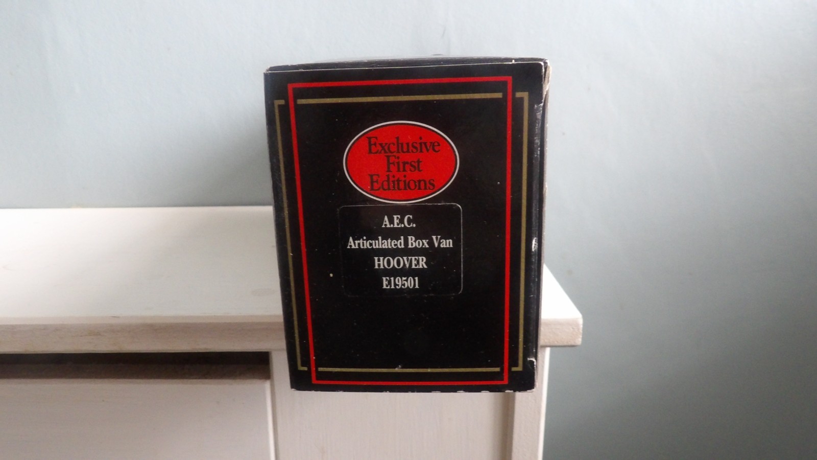 E.F.E. **E19501 HOOVER AEC MAMMOTH MAJOR ARTICULATED BOXVAN LORRY BOXED.