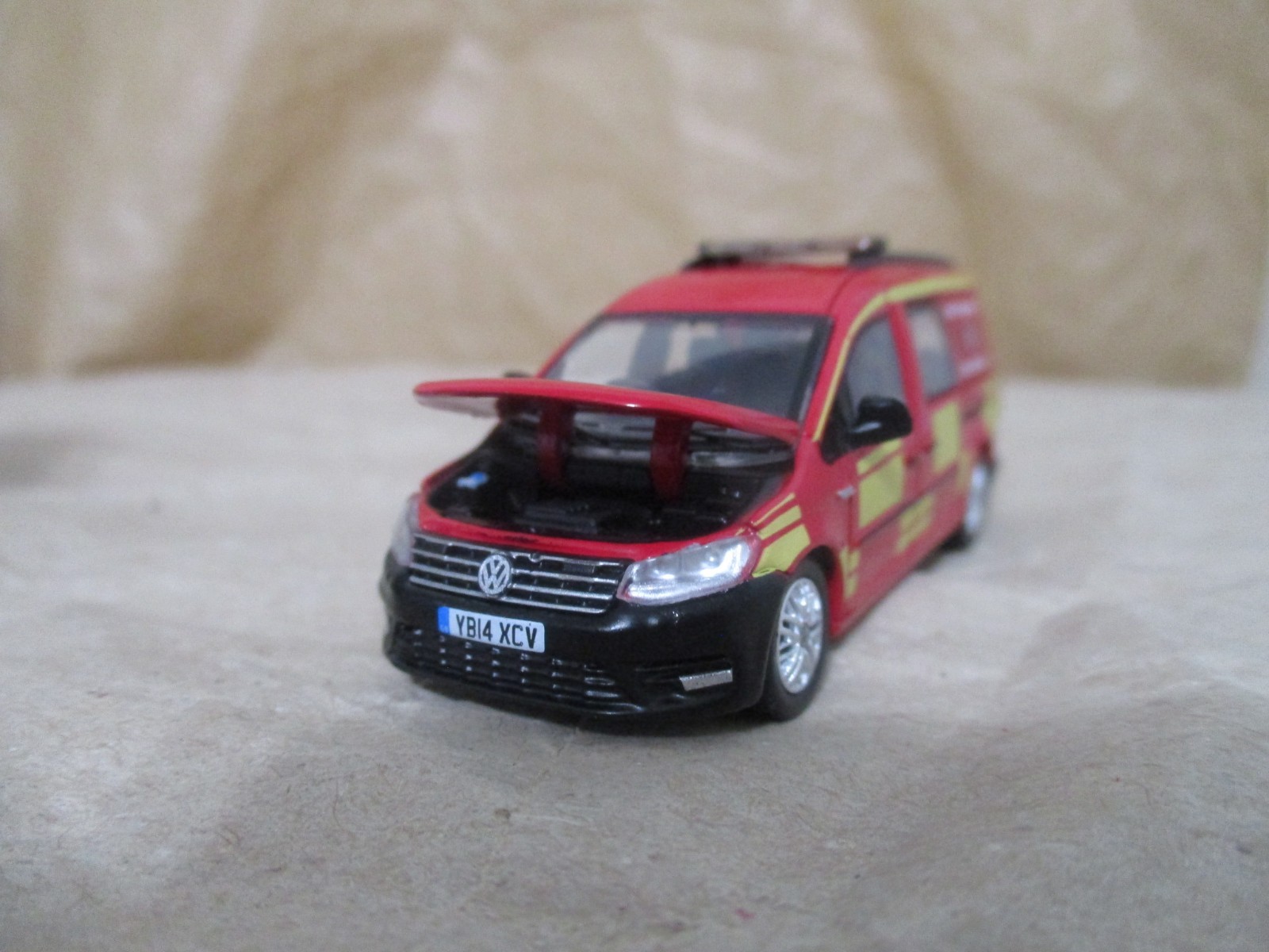 ERA Car #51 Volkswagen Caddy Maxi U.K Fire Dept Van 1:64 diecast Rubber Tires