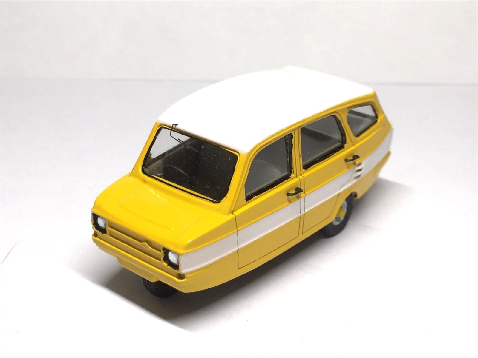 1976 Indian microcar SAIL-Badal, yellow, “Homemade Die-cast”, one of 15