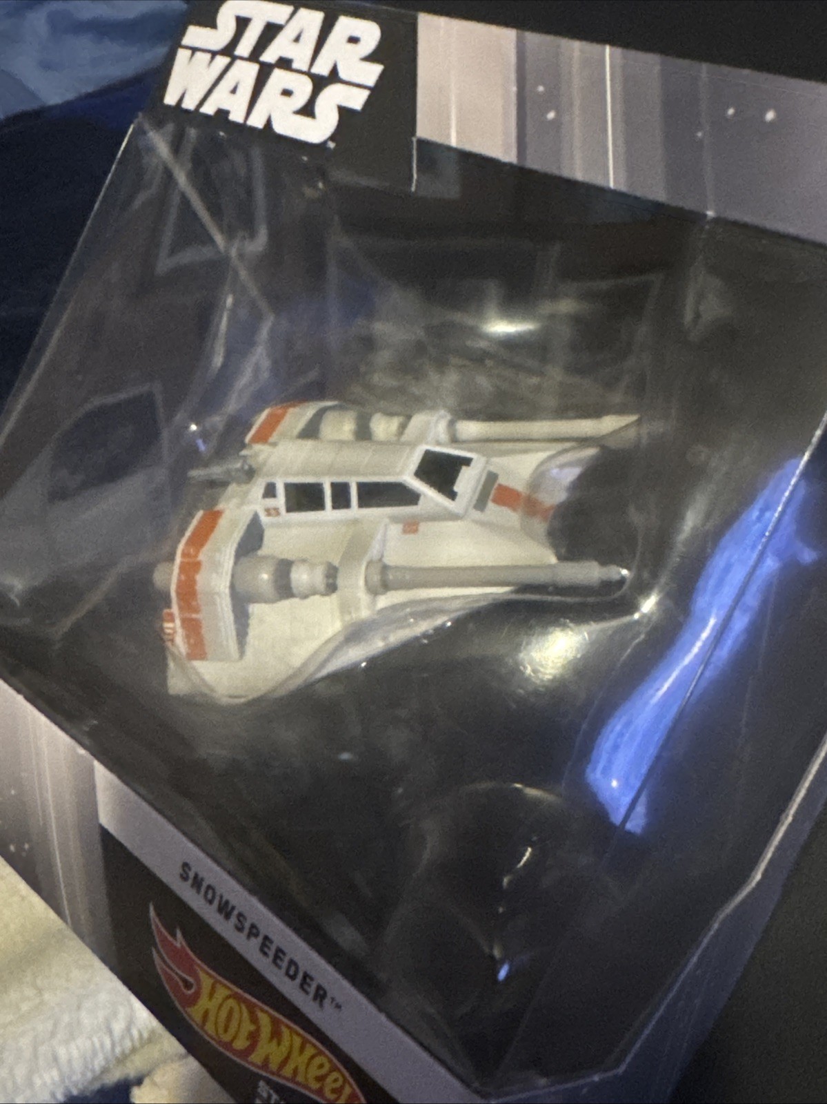 Hot Wheels Star Wars Snowspeeder – Diecast – Starships Select Series