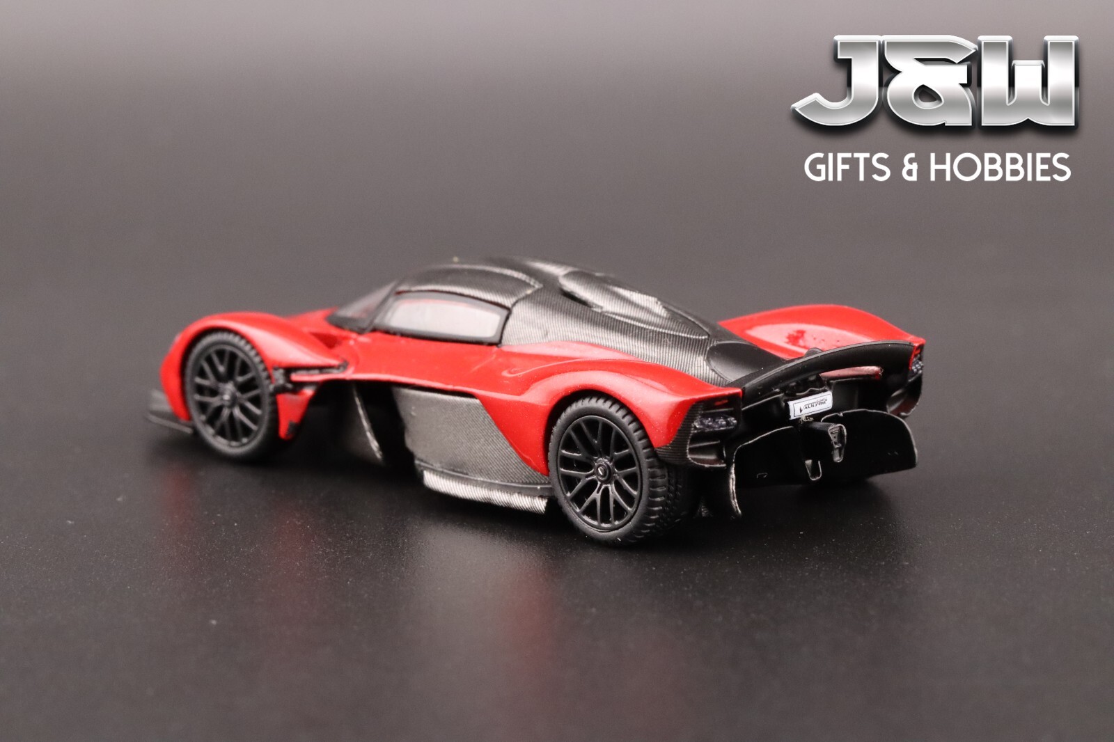Mini GT Aston Martin Valkyrie Hyper Red #766 1/64