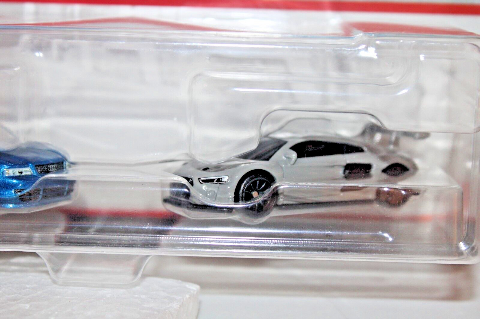 Hot Wheels Premium Car Culture Twin Pack – Audi – S4 Quattro & R8 LMS