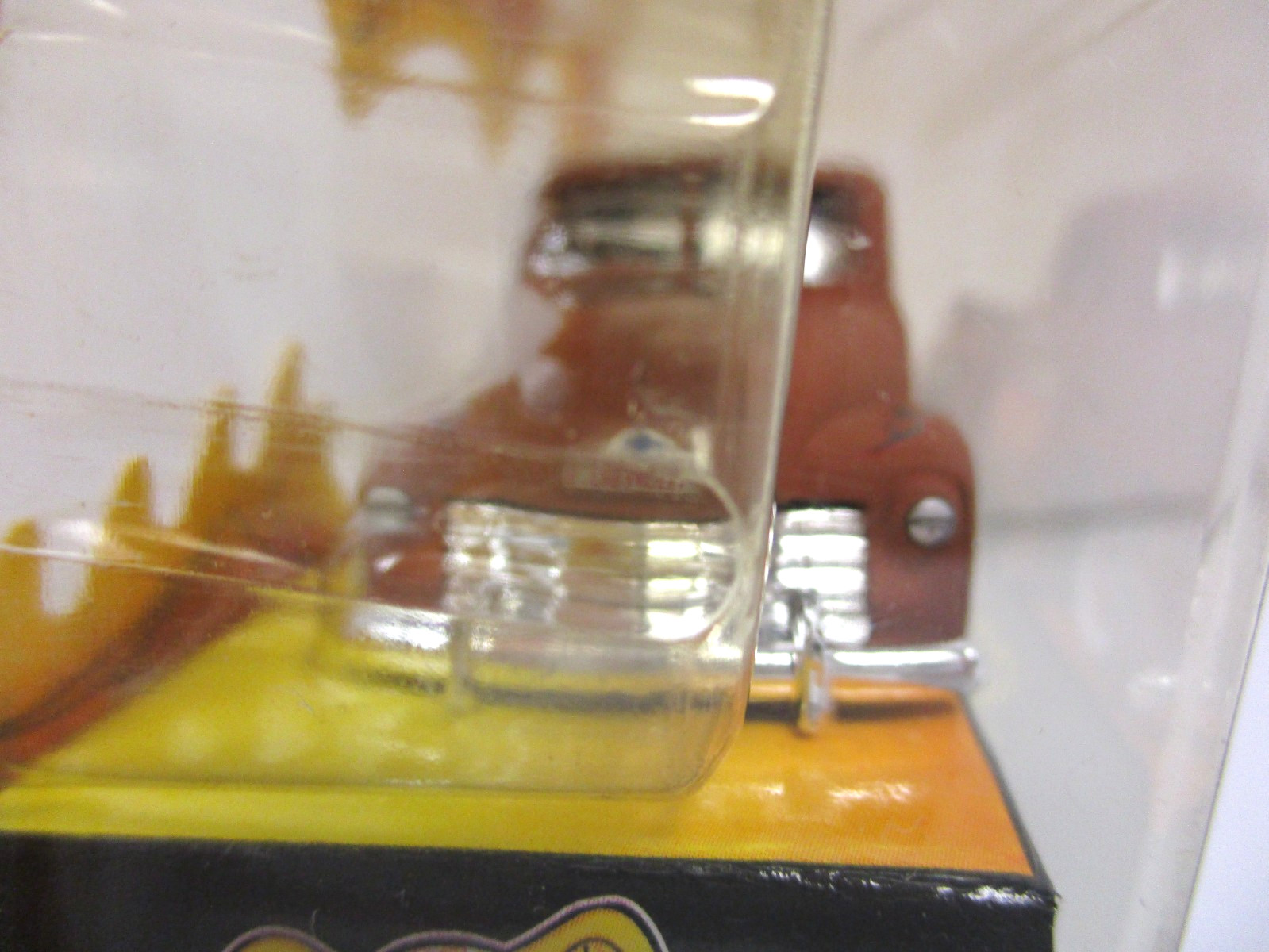 JADA – VON DUTCH – 1953 CHEVROLET 3100 PICKUP TRUCK LOWRIDER – 1/64 DIECAST