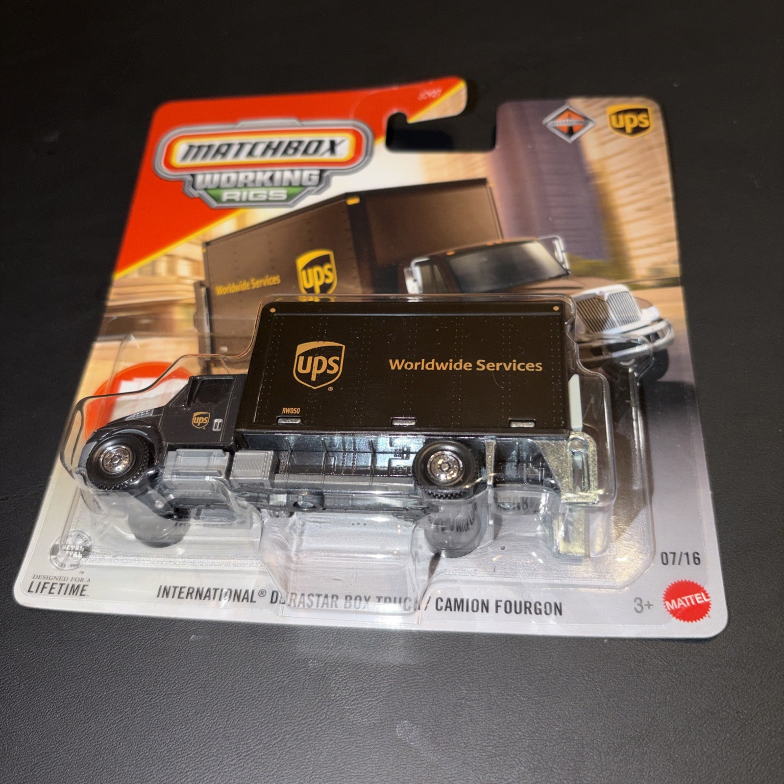 2026 Matchbox Working Rigs International Durastar Box Truck brown JJP16 7/16 UPS