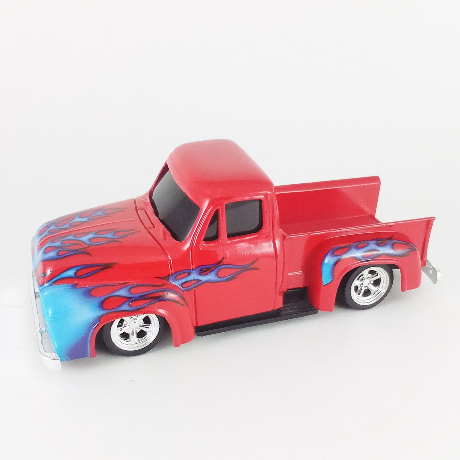 Toy Zone 1:43 Hot Rod Underground 1956 Ford Stepside Red Diecast 2005 NO BOX