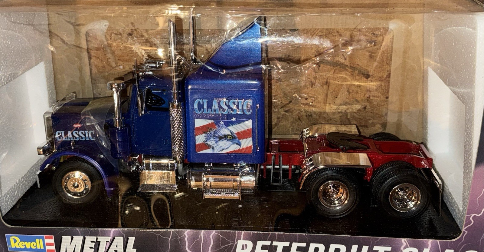 Revell Metal 1:24 Die-Cast Peterbilt 359 Classic Tractor Trailer Semi Truck
