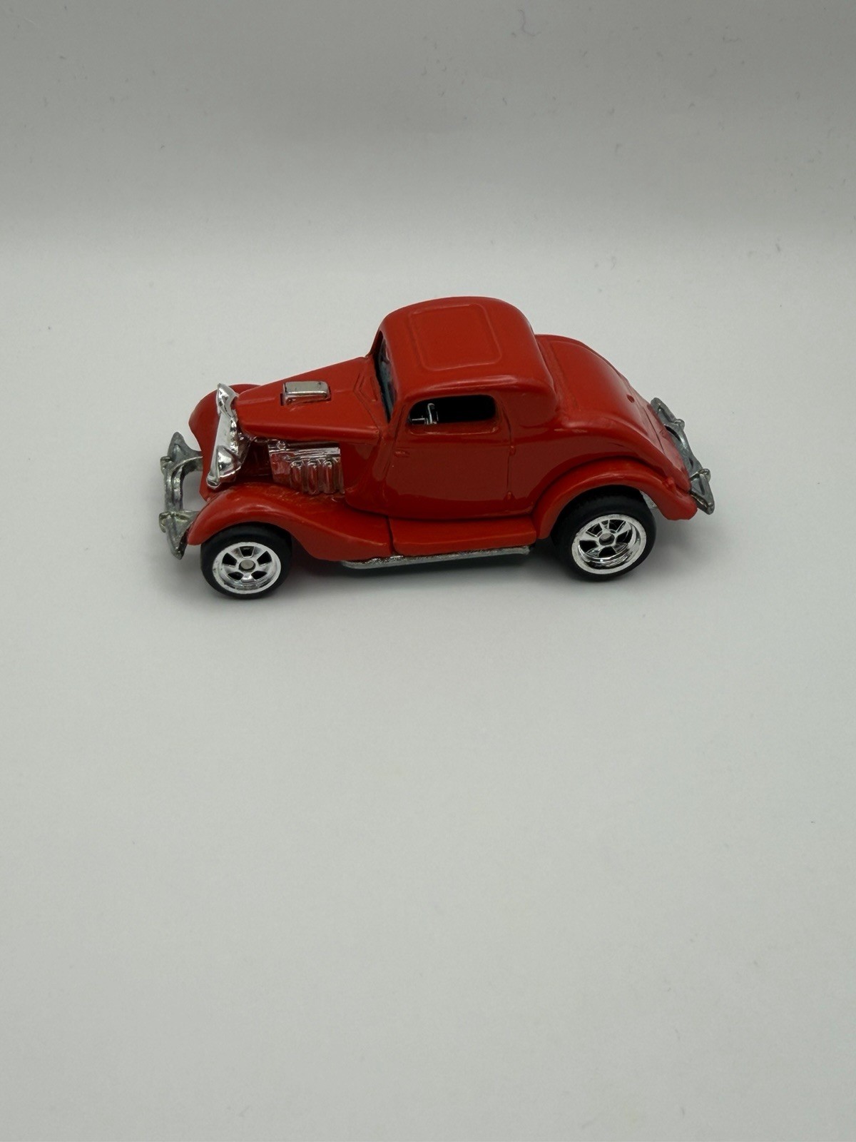 Hot Wheels 2009 Larry’s Garage #11 3-Window ’34 Ford Red Real Riders Loose