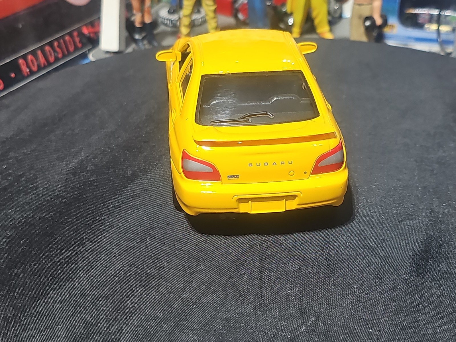 VINTAGE Maisto Subaru Impreza WRX 1/24 Scale YELLOW BEAUTIFUL NICE CAR 🚗
