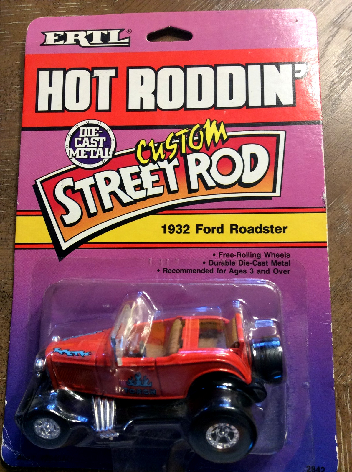Vintage Ertl 1989 Hot Roddin Custom Street Rod ’32 Ford Roadster New On Card –