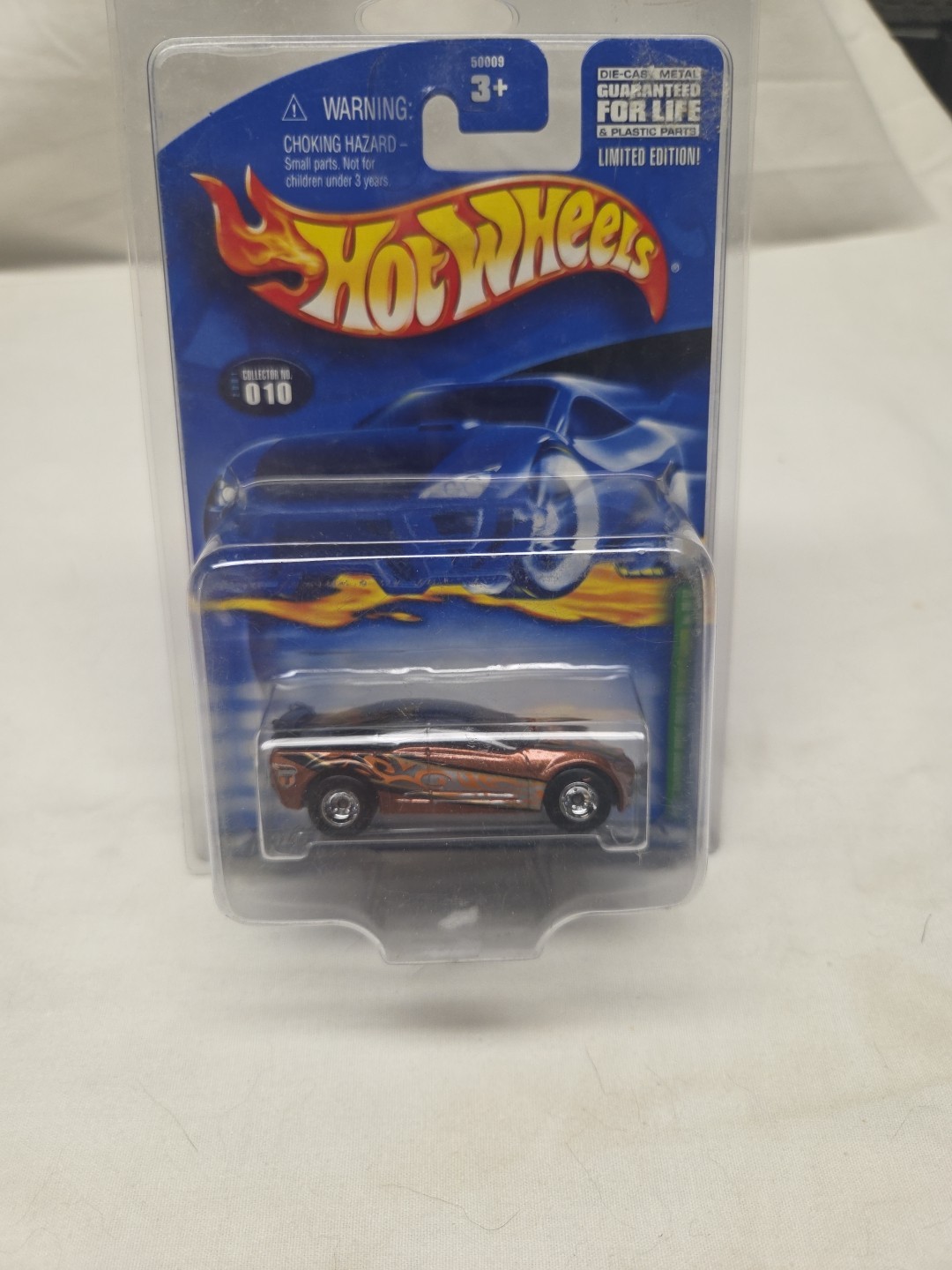 Hot Wheels 2001 Pontiac Rageous Treasure Hunt #010 With Protech Car Case