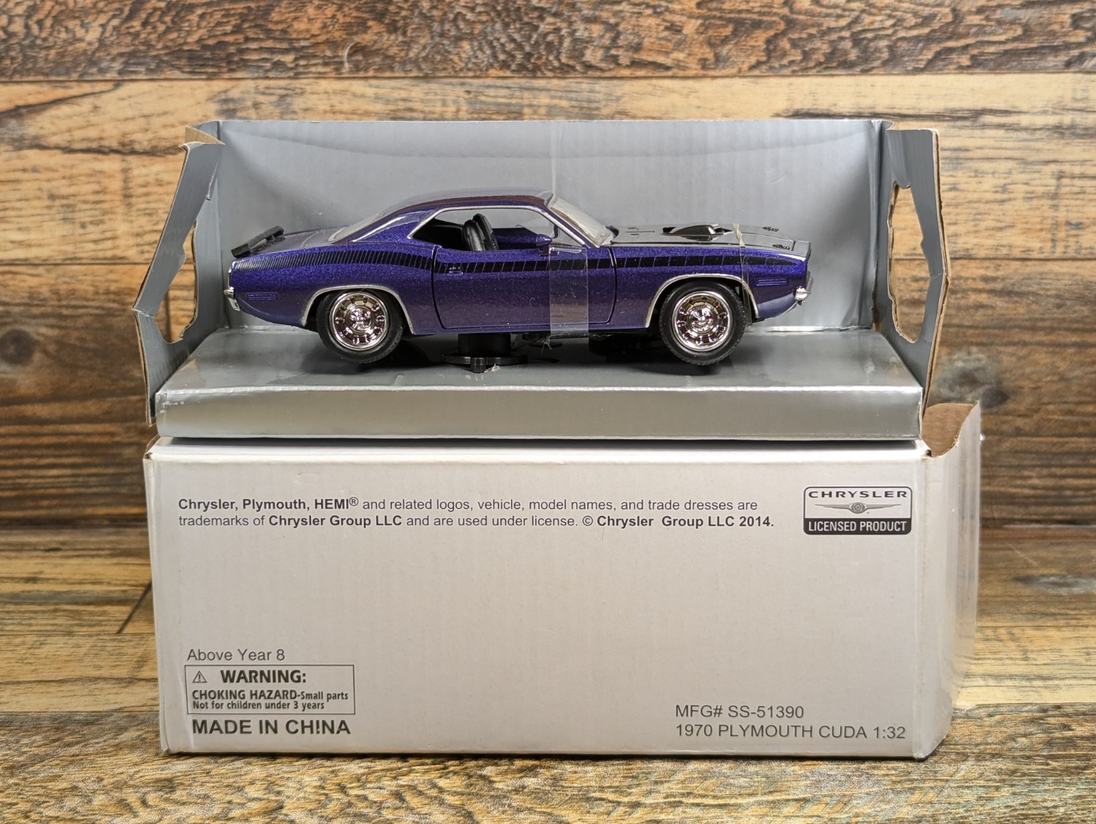 1970 Plymouth Cuda 1:32 Die Cast SS-51390 Purple Black Licensed NEW Chrysler