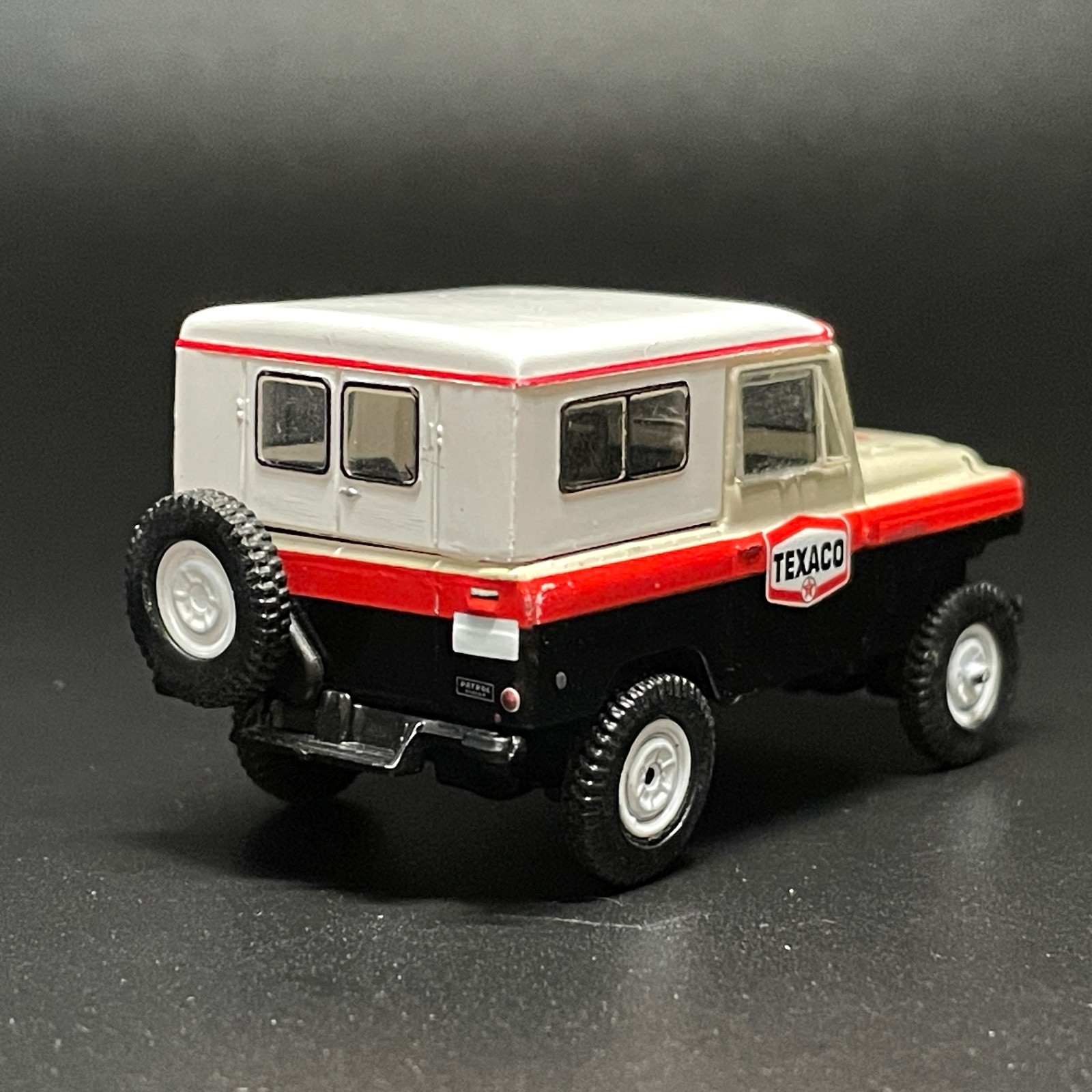 1967 Nissan Patrol Texaco SUV 1/64 Premium Diecast w/ RR’s & Removable Top