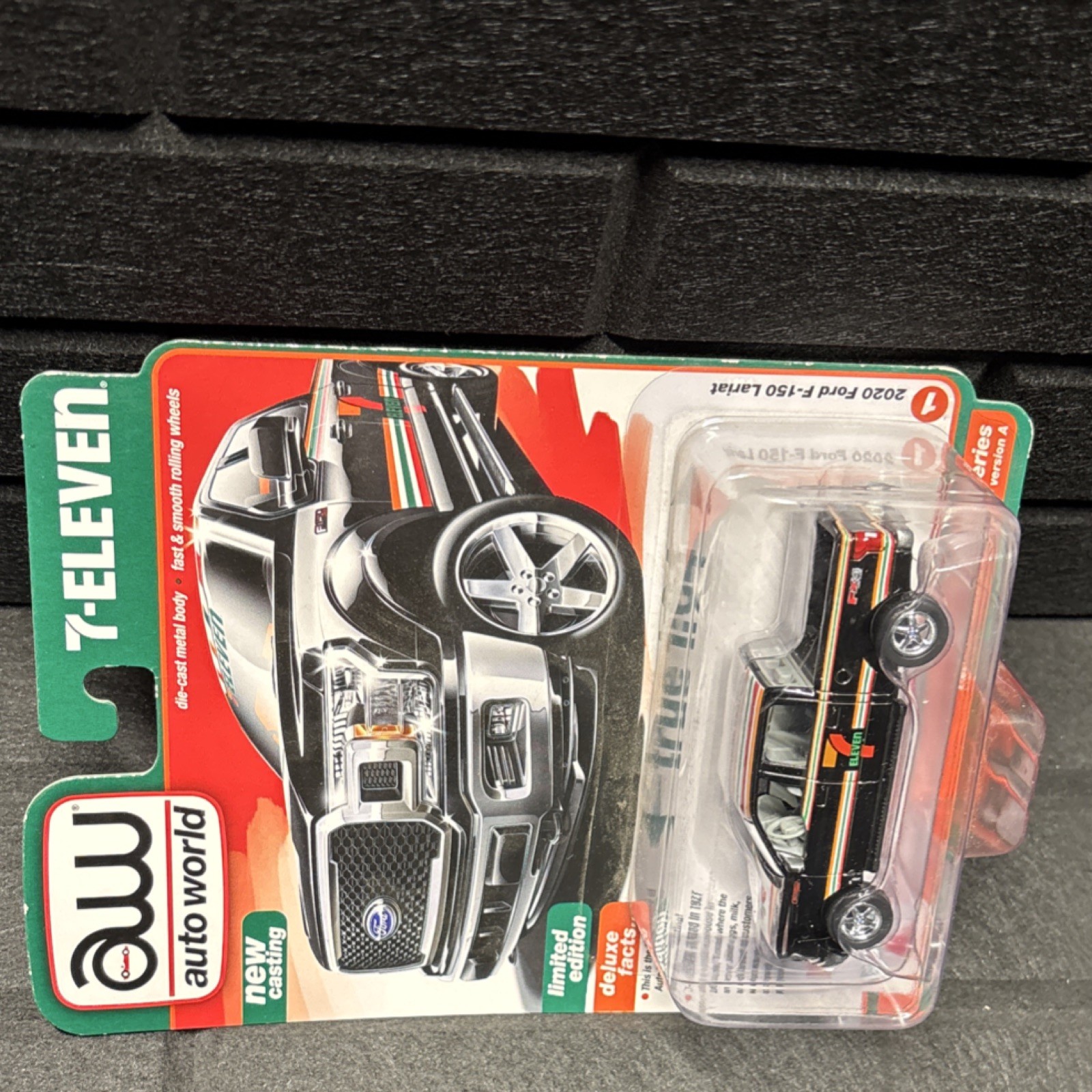 Auto World 7-Eleven F-150 Lariat Limited Edition 1:64 Diecast Truck