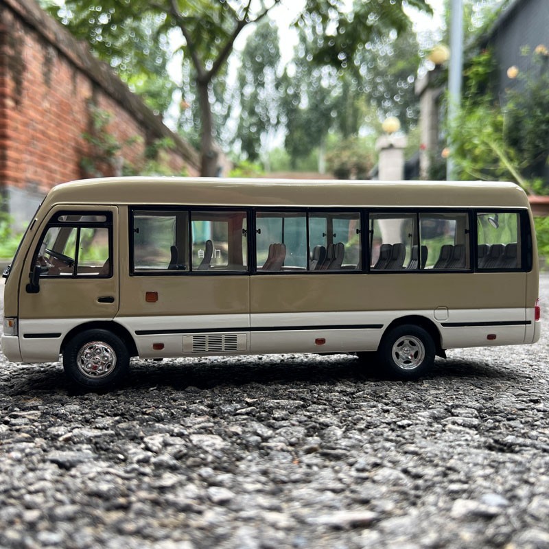 1:24 Original Model,Toyota Coaster 2001-2010,Mini Bus,Very Rare