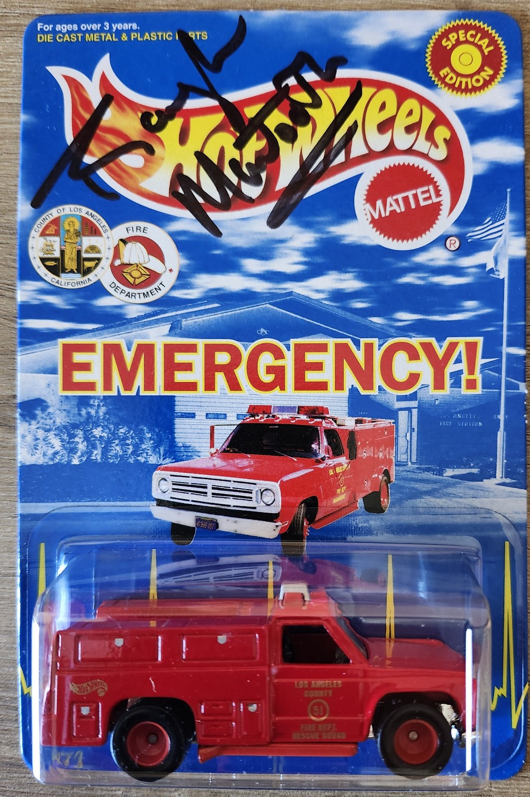 Hot Wheels Emergency LA Fire Dept Special Edition 1999 signed Randolph Mantooth