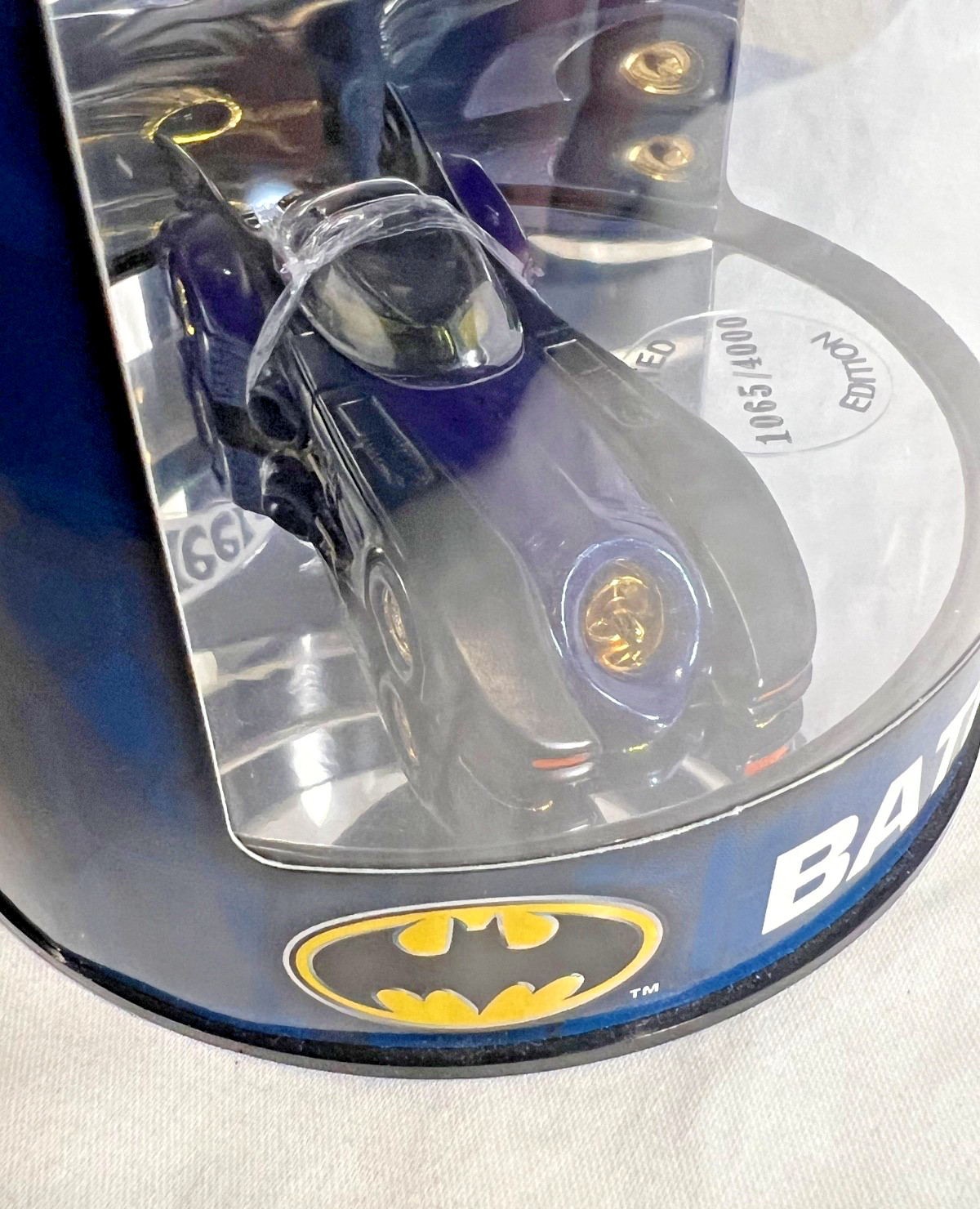 RARE – 2004 Hot Wheels Batmobile Series Oil Can 1 of 3 Limited Edition 1065/4000