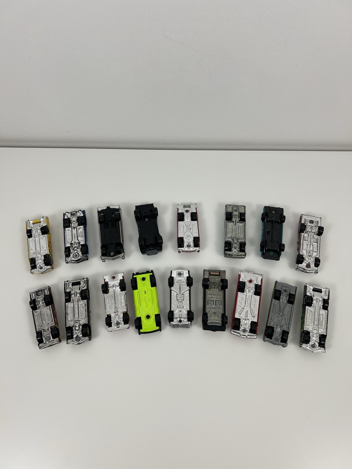 Hot Wheels Matchbox Mixed Lot Of 17 Impala Style Metal Die Cast Vehicles Loose