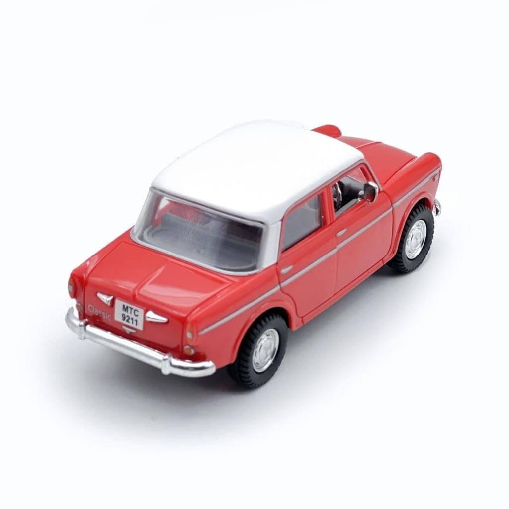 Queens 70 Toy Model Fiat Openable Doors Pull Back Action / Gift Toys for Kid