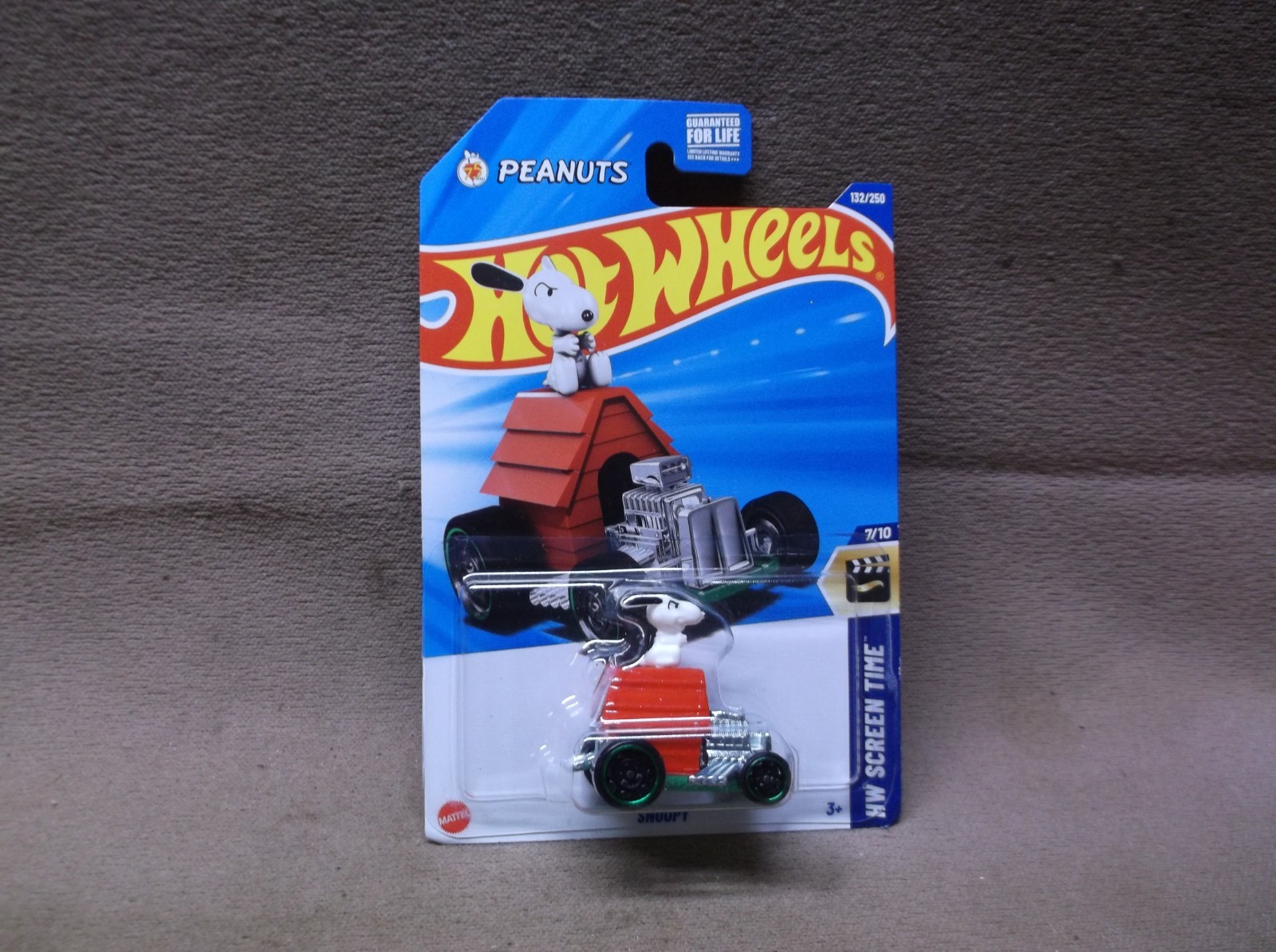 HOT WHEELS 2025 #132 RED SNOOPY DOGHOUSE PEANUTS RED BARON FIGHTER SCHULTZ