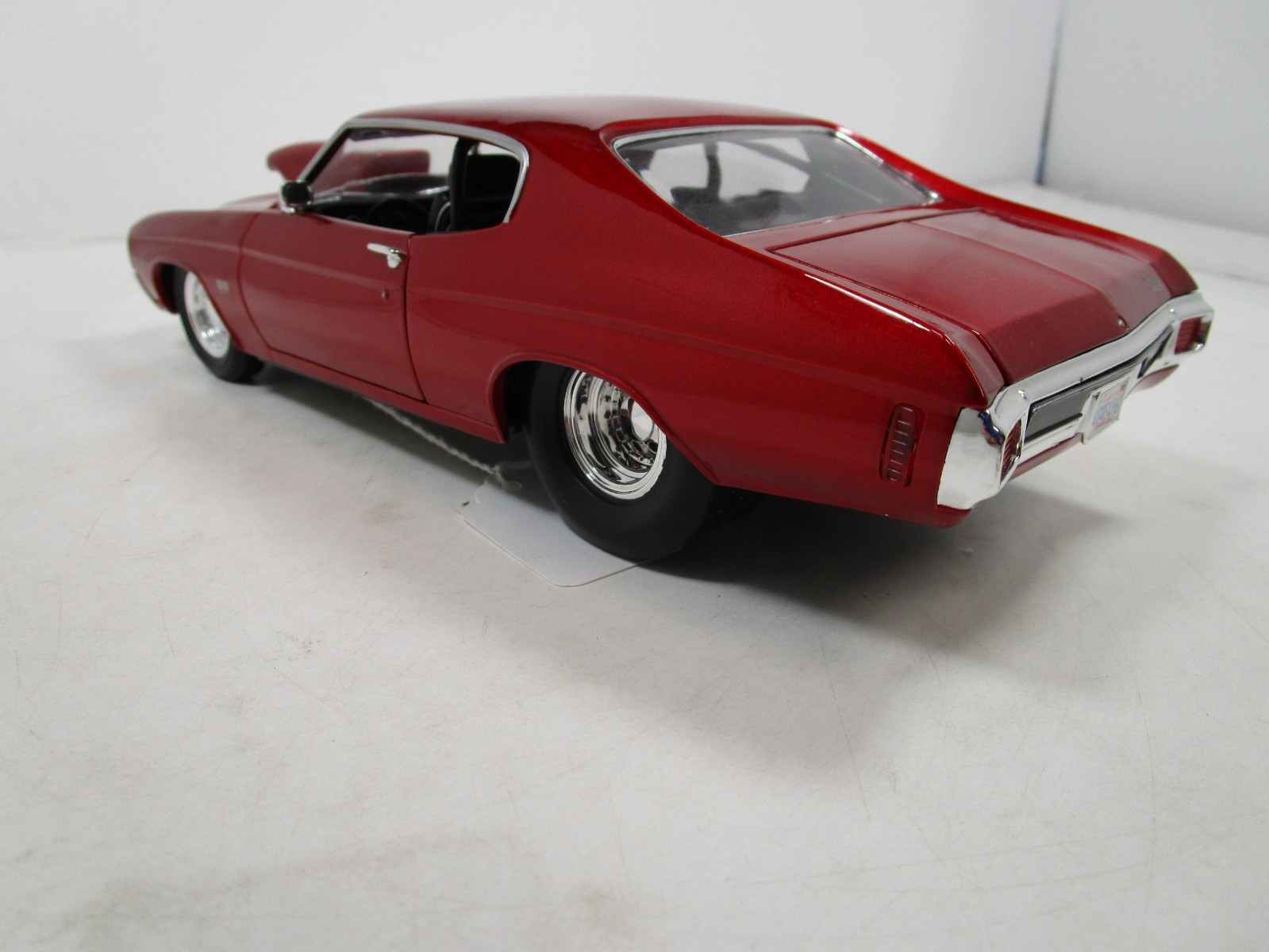 WELLY 1/18 CANDY RED 1970 CHEVY CHEVELLE SS 454 PRO STREET VERY NICE