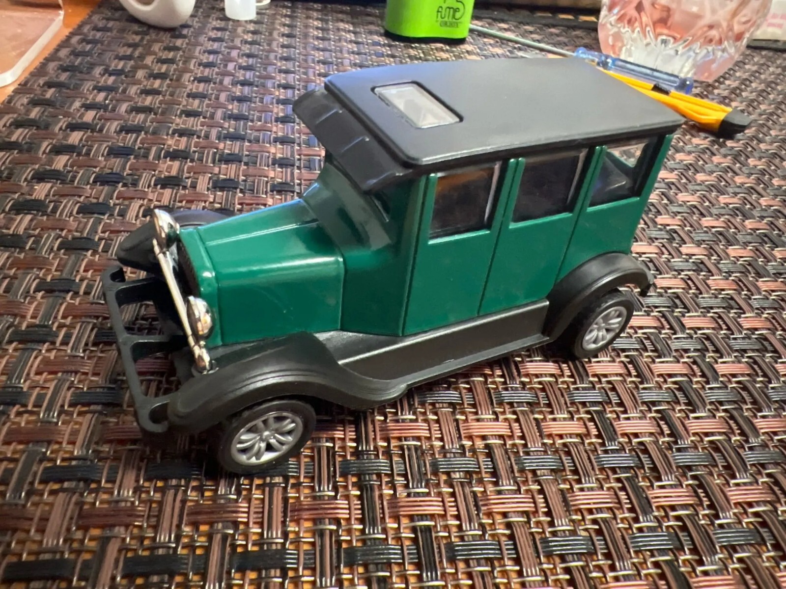 1:43 Diecast Ford A 1930 Model Vintage Pull Back Car Miniature Classic Gift