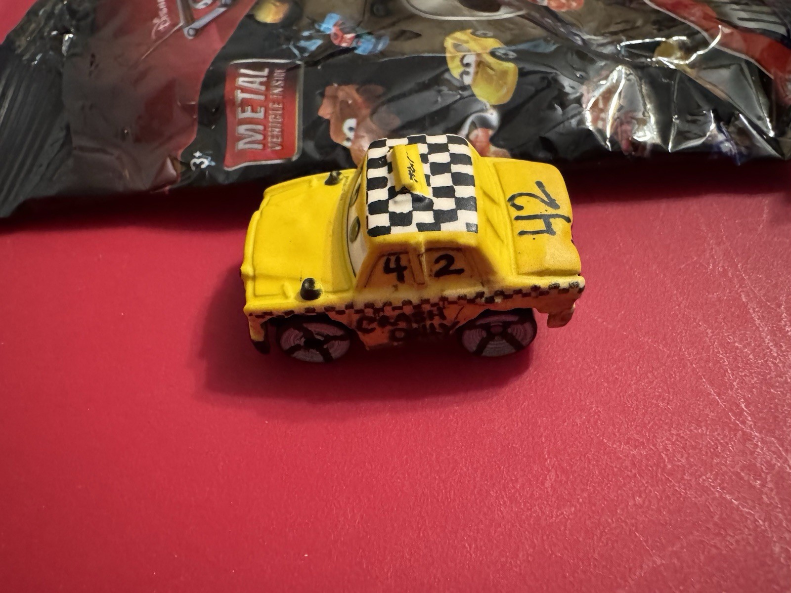 2018 Disney Pixar Cars Mini Racers FAREGAME Crazy 8 Demo Derby #35