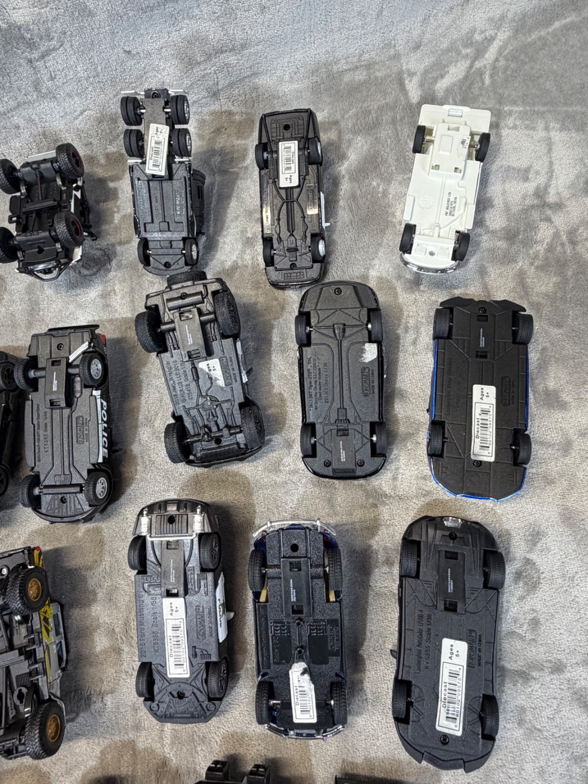 Lot of (32) Diecast KINSMART & Other Pull Back Car ~ GREAT STARTER COLLECTION~
