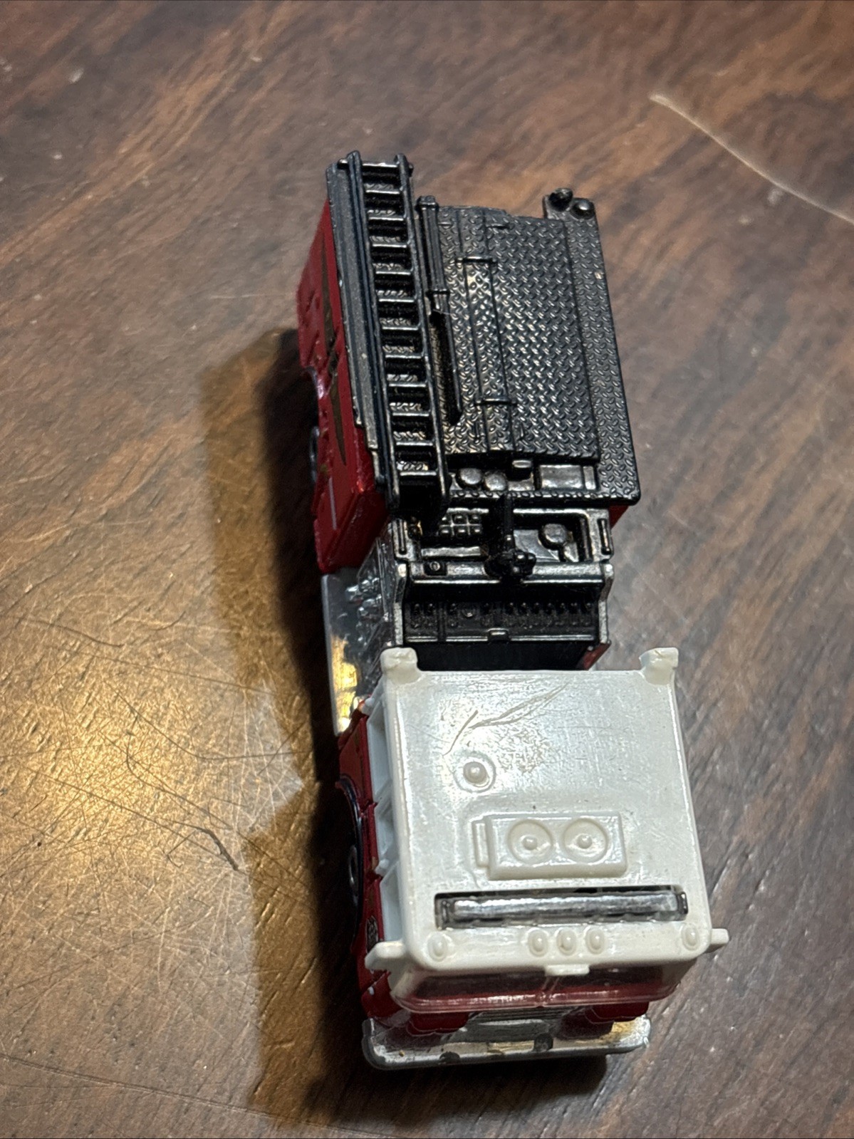 Matchbox: Pierce Dash Fire Engine. Red. MBX FIRE DEPT. . . B143