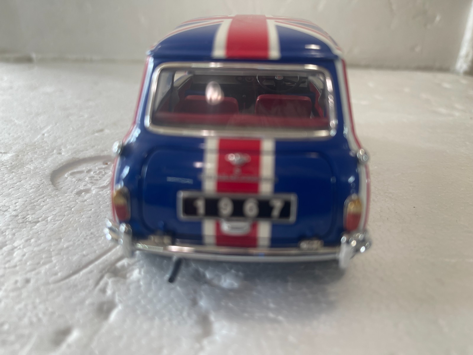 EXTREMELY RARE FRANKLIN MINT 1967 MORRIS MINI COOPER – BRITISH FLAG EDITION
