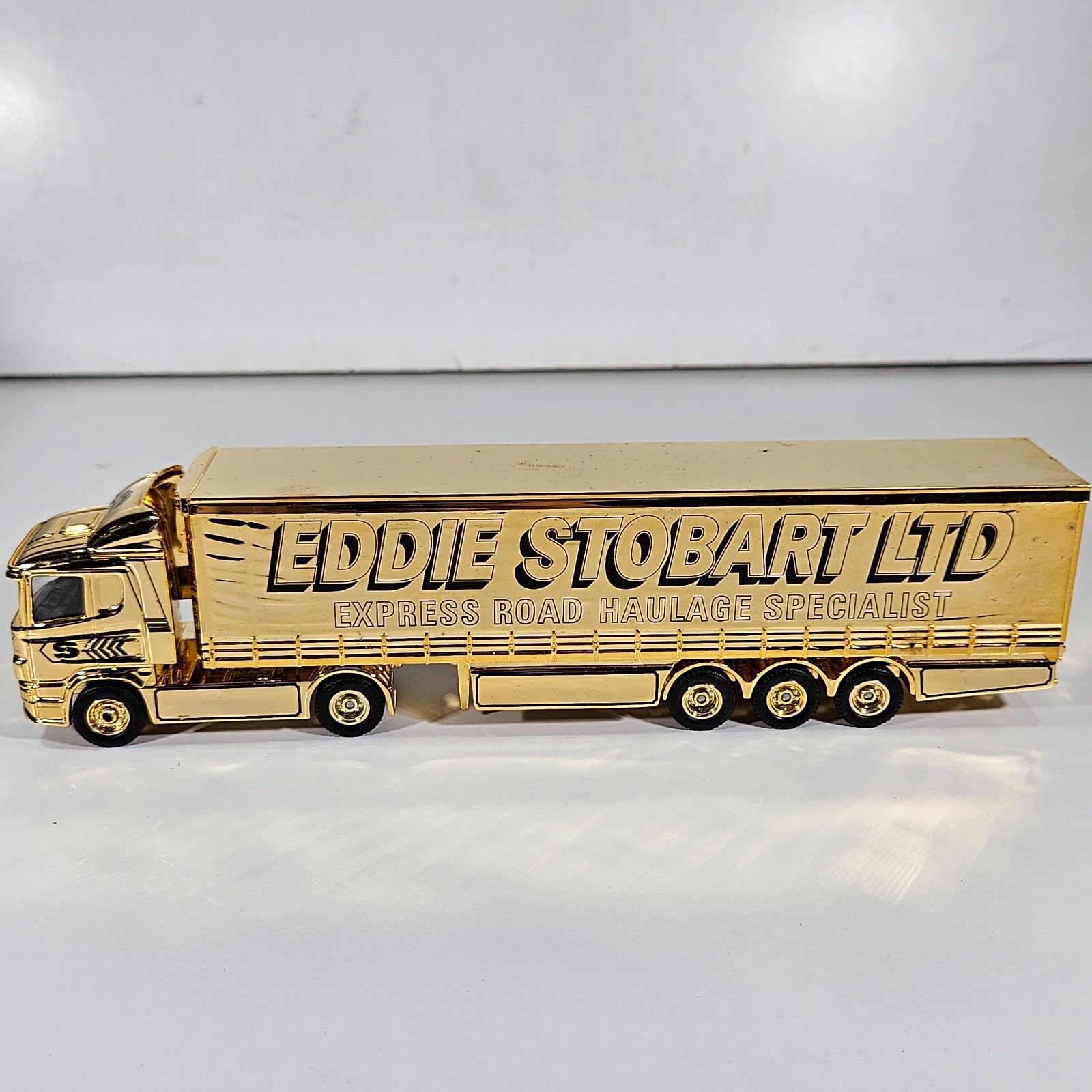 Corgi 1:64 Scale Eddie Stobart Story Gold Plated Scania Truck CC86610 Box Model.