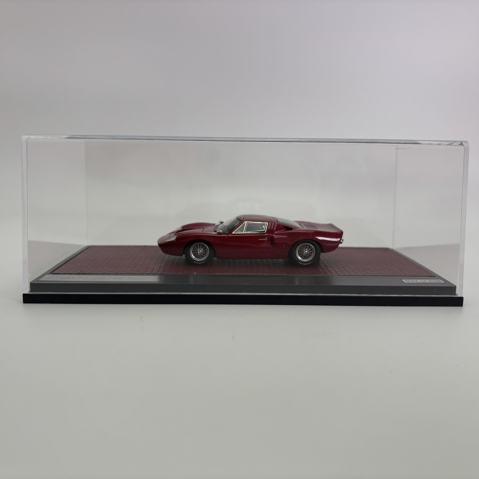 Matrix 1/43 1967 Ford GT40 MkIII Red Resin Car Model