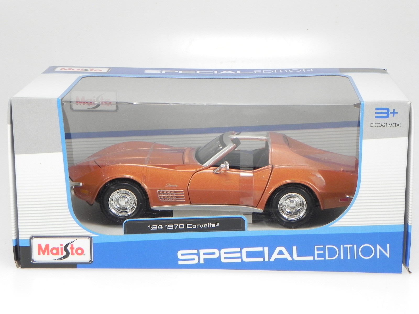 Chevrolet Corvette C3 1970 copper diecast model car 31202 Maisto 1/24