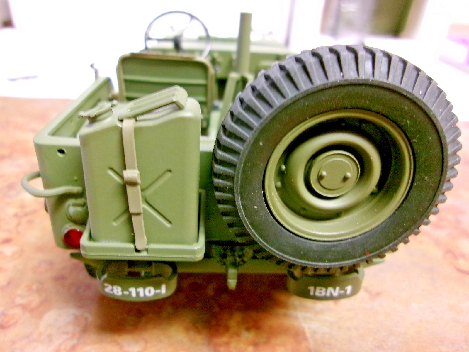 Danbury Mint World War II Jeep Replica 1/16, Gun, Box, Roof, & All Paperwork!