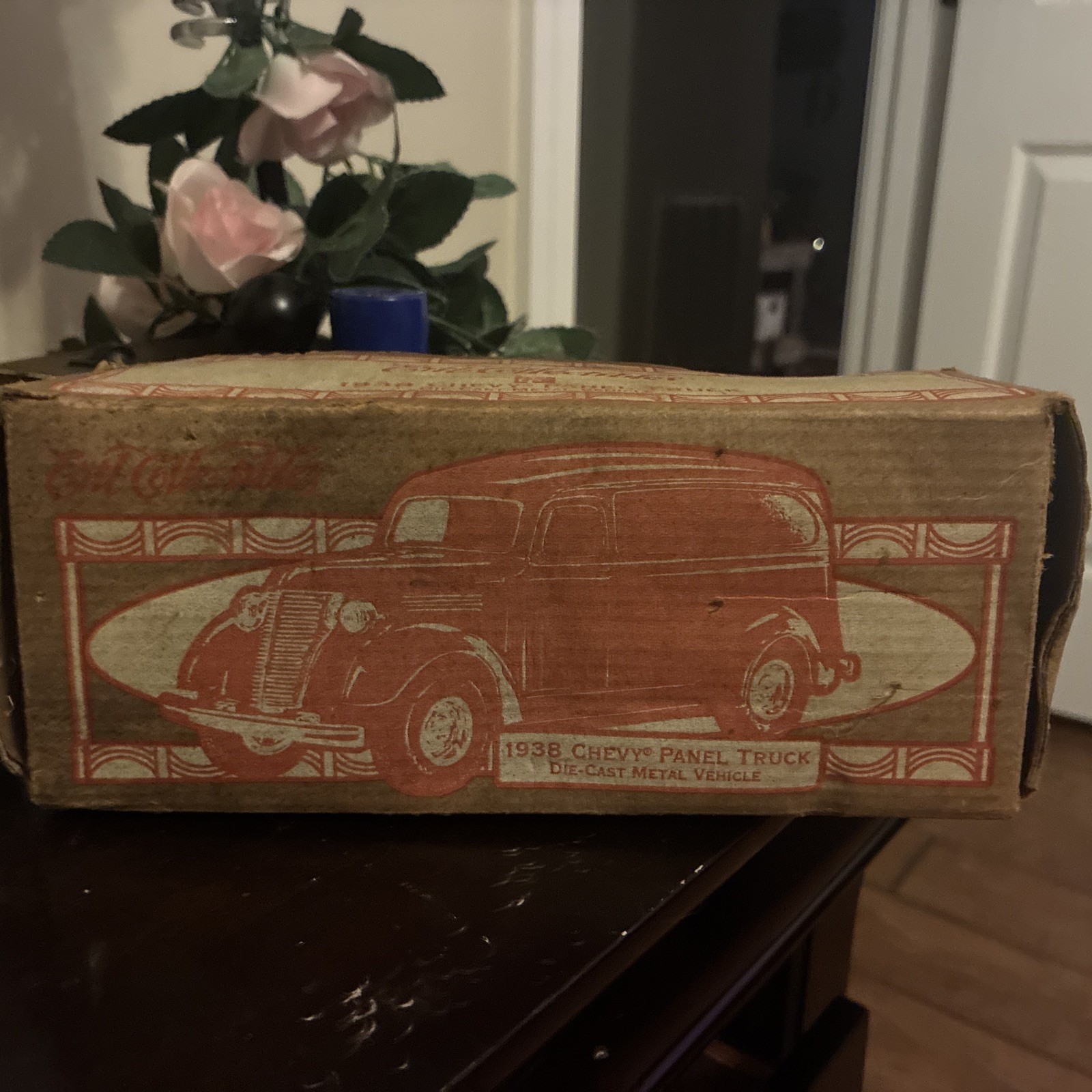 Ertl Collectibles 1938 Chevy Panel Truck Special Edition 1 of 8000 Diecast 1/25
