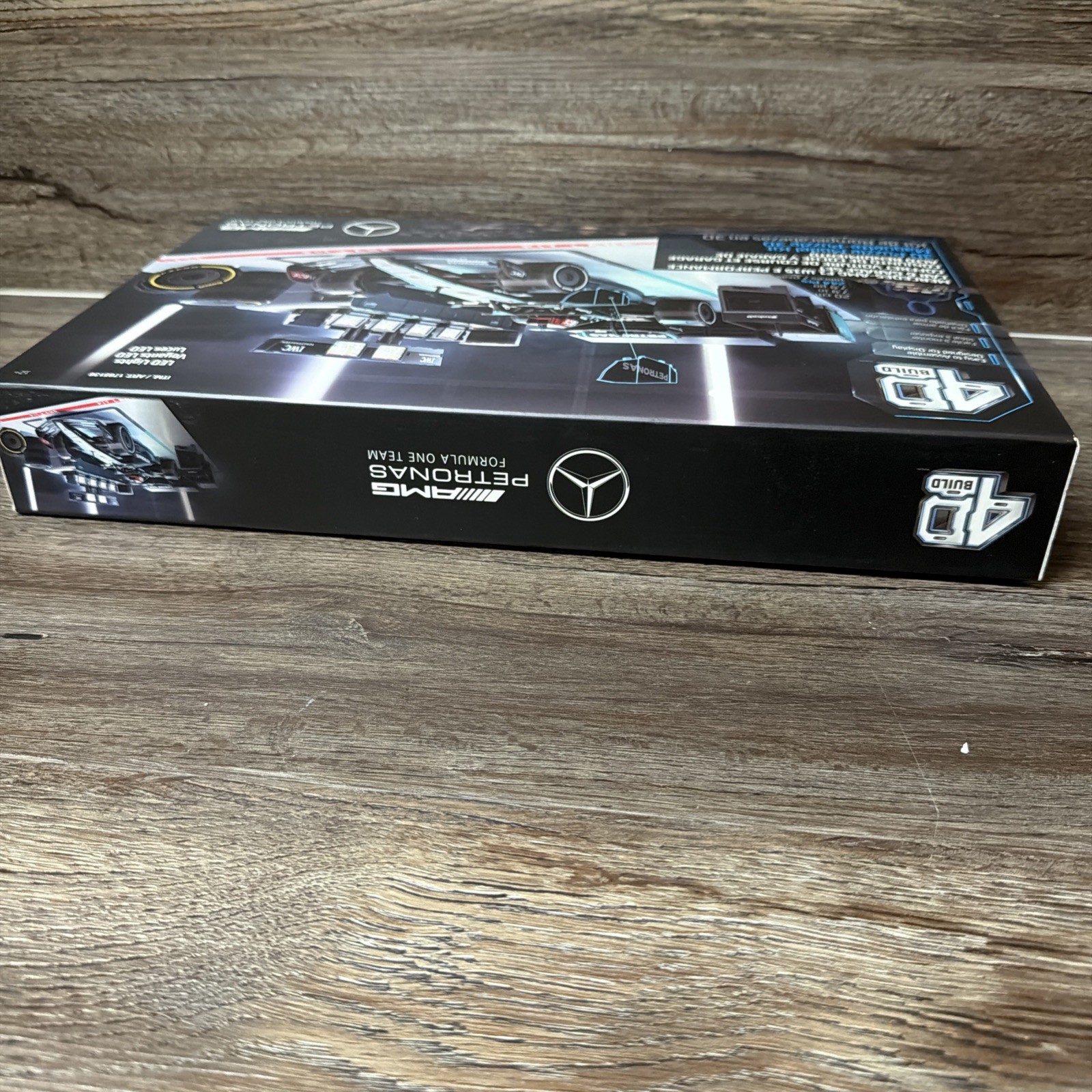 4D Build Mercedes AMG Petronas F1 W15 Garage Set 244pc LED Lights New Sealed