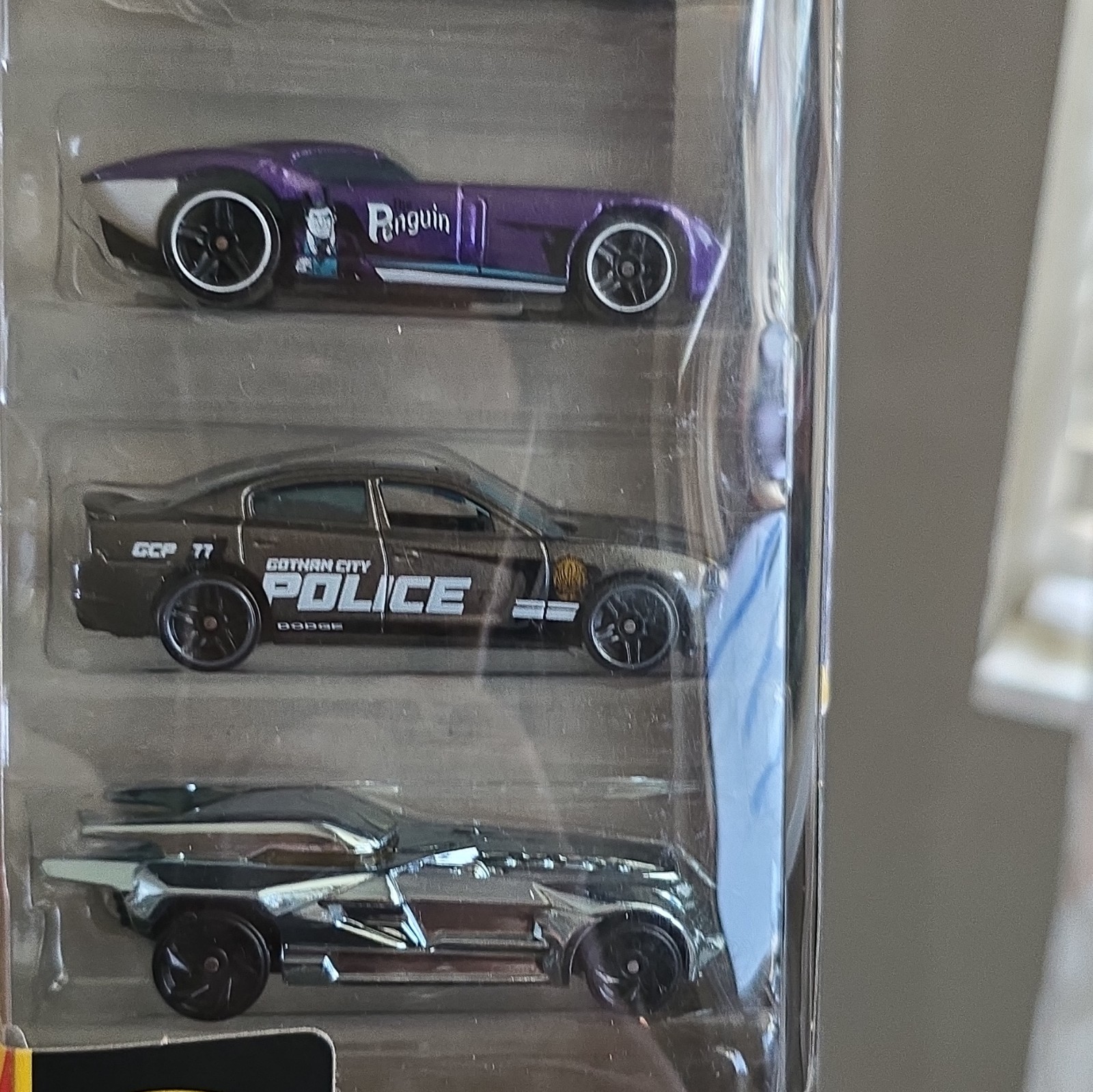 Hot Wheels Batman 5-Pack 1:64 Diecast Cars Set Multicolor Unopened Box