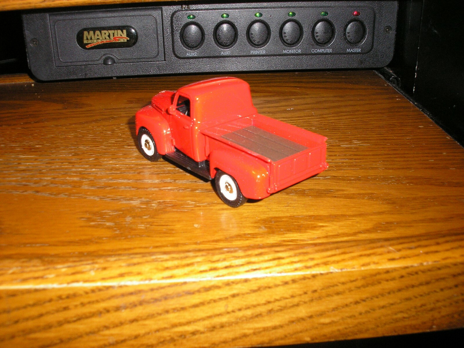 Vintage 4″ Nice 1940’s Ford F-100 Pickup Truck Red w/ Pull Back Action Free SHIP