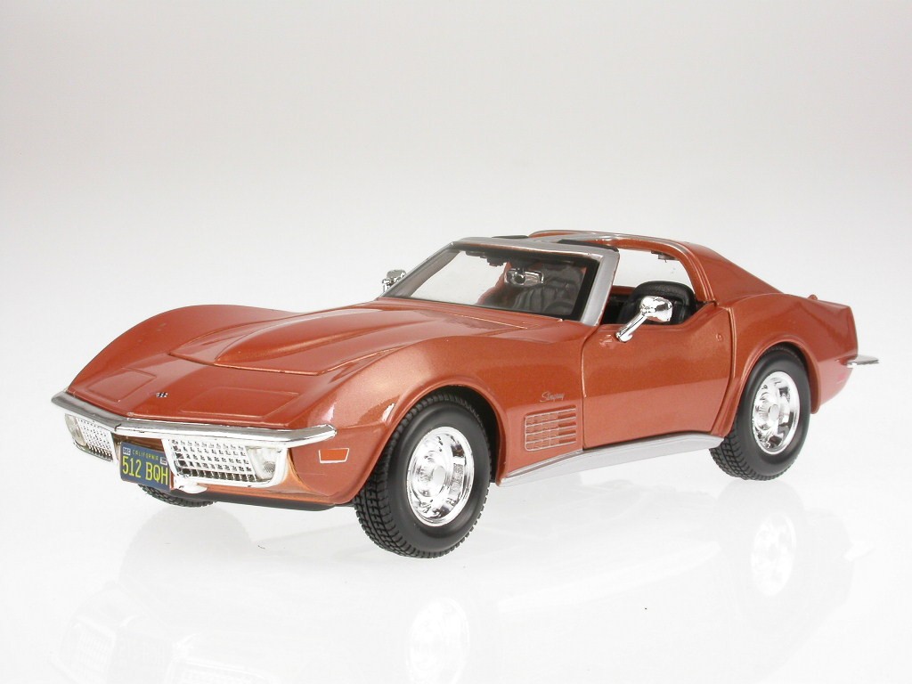 Chevrolet Corvette C3 1970 copper diecast model car 31202 Maisto 1/24